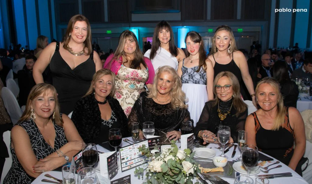 Llega un clásico de nuestro país: “Cena de Famosos” Montevideo 2026 67 CENA DE FAMOSOS 224