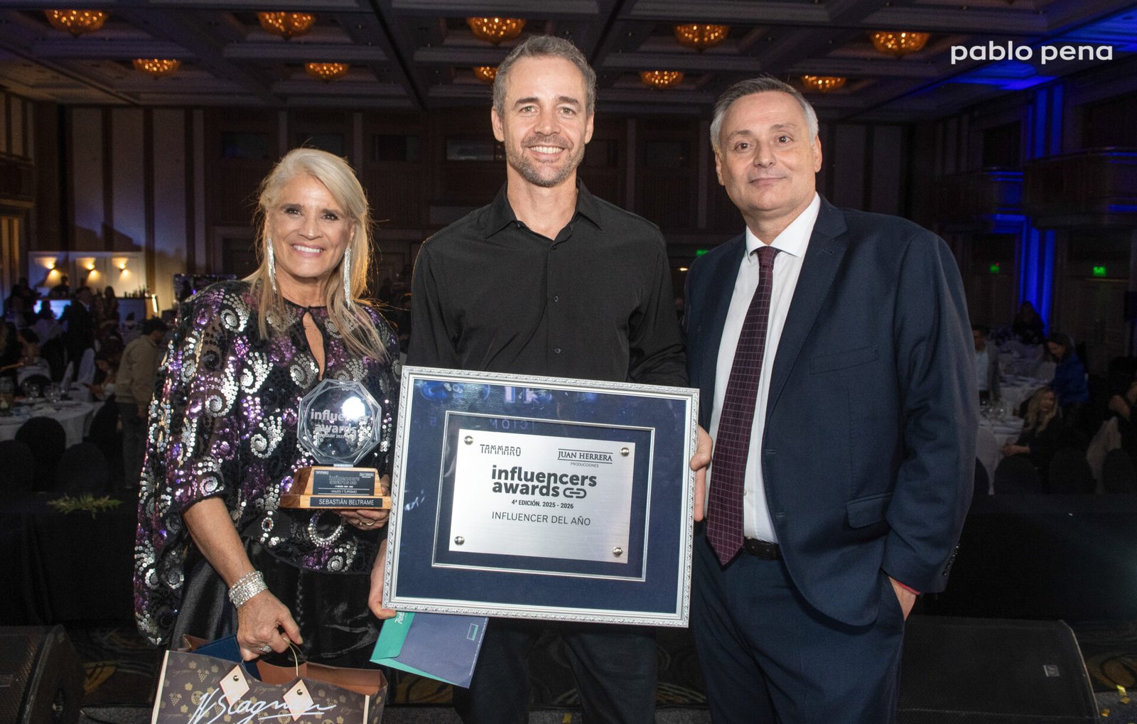 INFLUENCERS AWARDS 2026 - PABLO PENA-185 Sebastián Beltrame fue elegido Influencer del Año en los Influencers Awards Uruguay 2025/2026