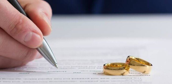 Firma de convenio regulador en un divorcio de mutuo acuerdo